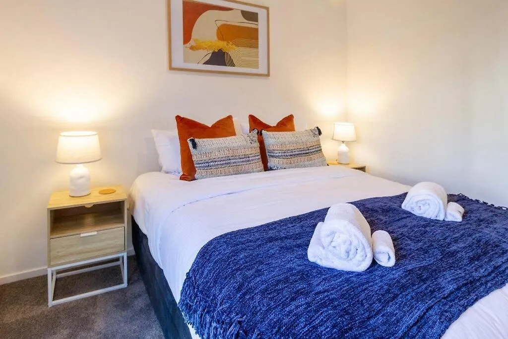 3 Minutes Walk To Riverside Market 4Bed4Bath Christchurch 0*,  New Zealand